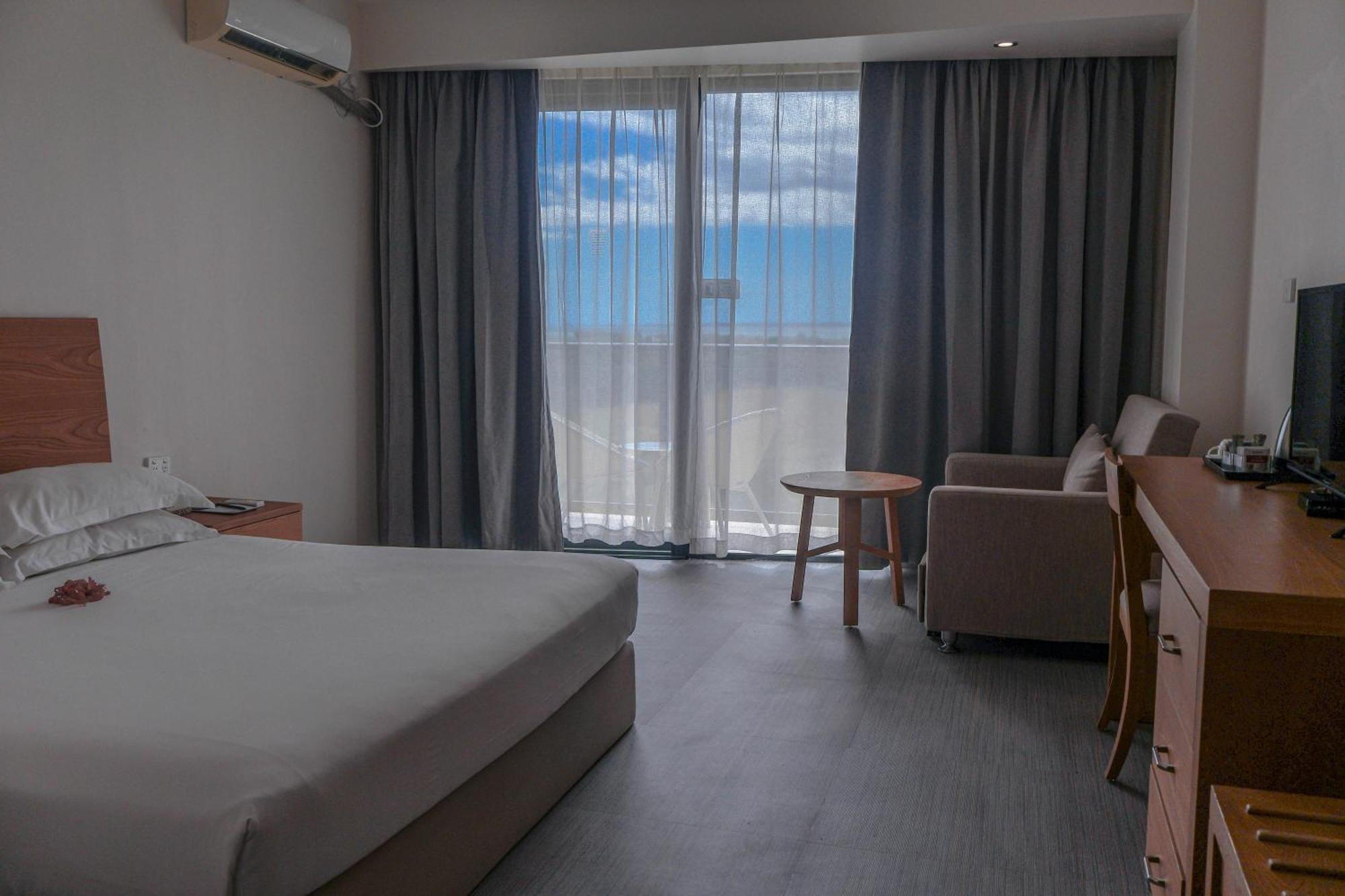 Nalagi Hotel Nadi Buitenkant foto