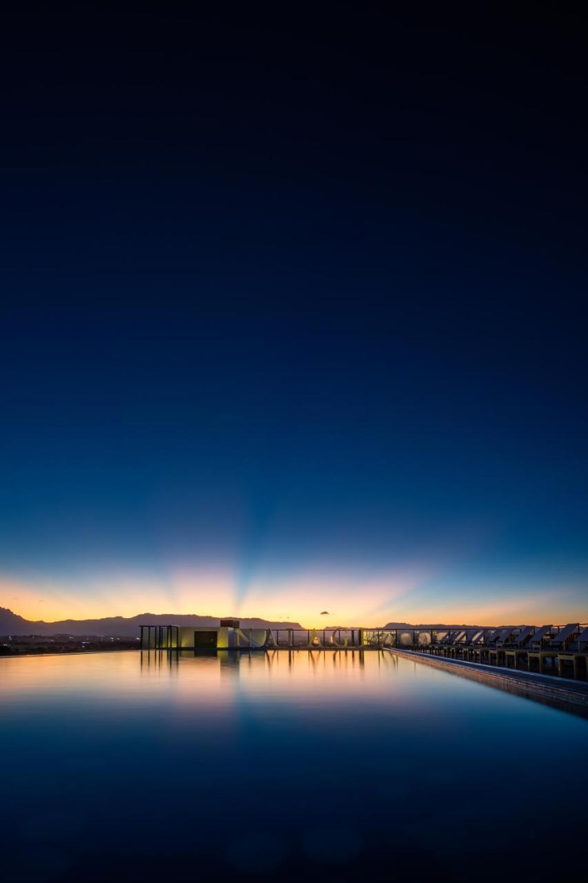 Nalagi Hotel Nadi Buitenkant foto